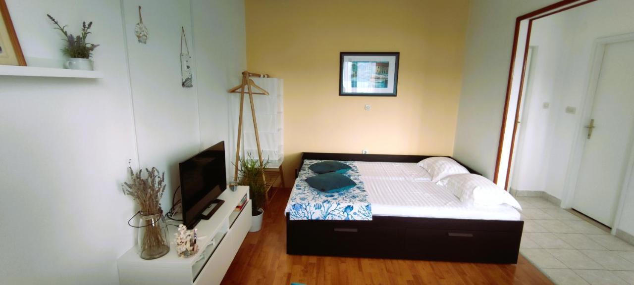 Apartments Senka Viganj Buitenkant foto